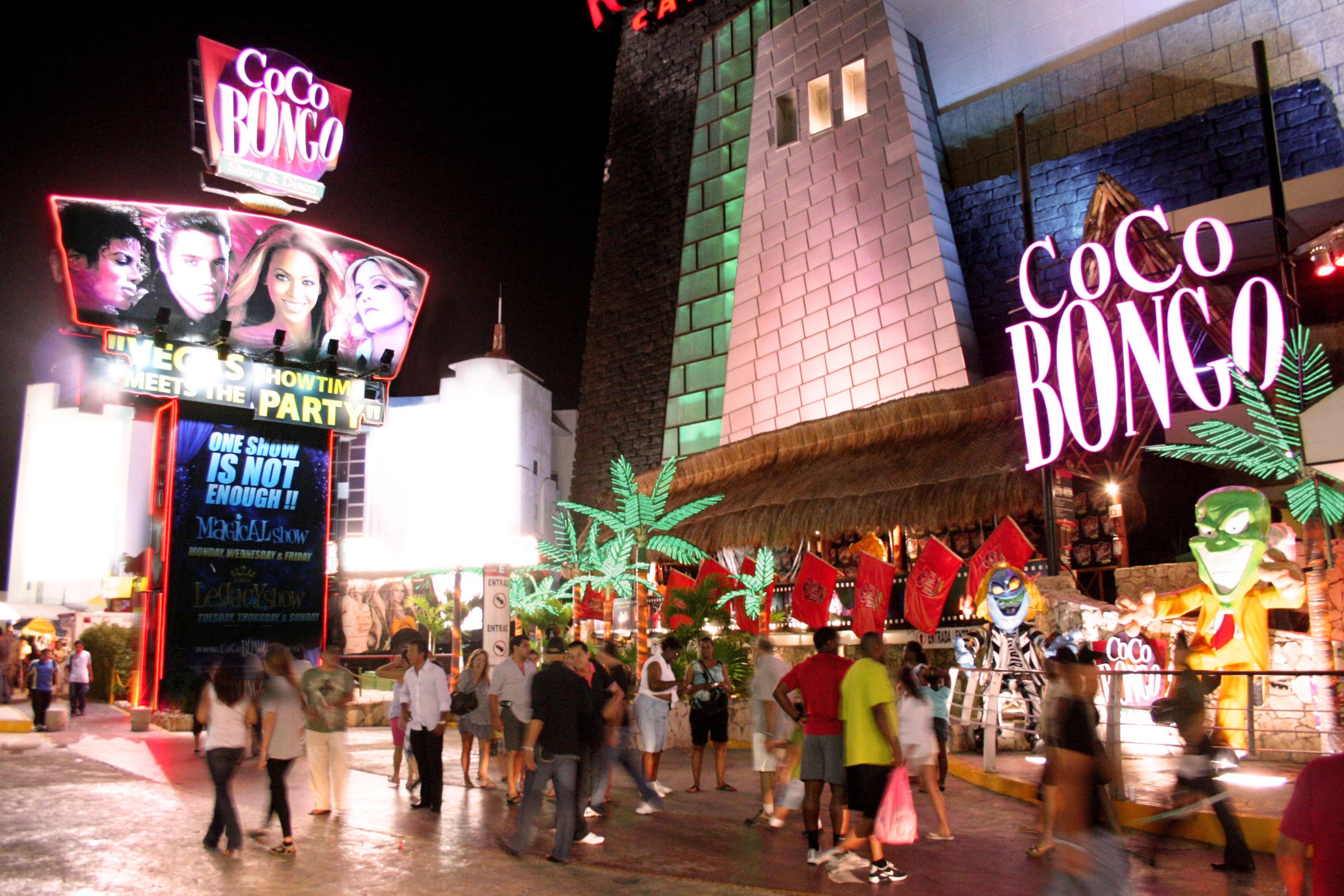 科科邦戈坎昆夜總會 (Coco Bongo Cancun Nightclub)