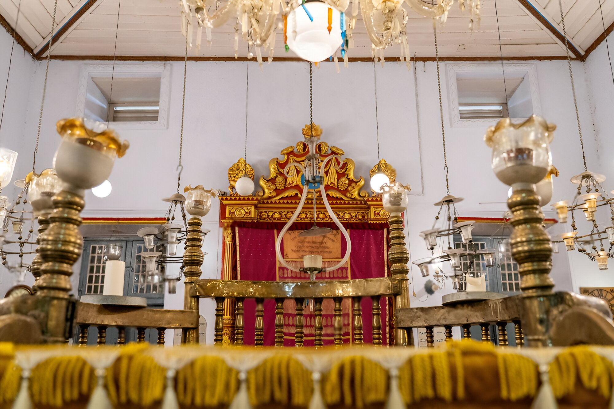 Exploring Kochi's Jewish Heritage (Guided Walking Tour with a local)