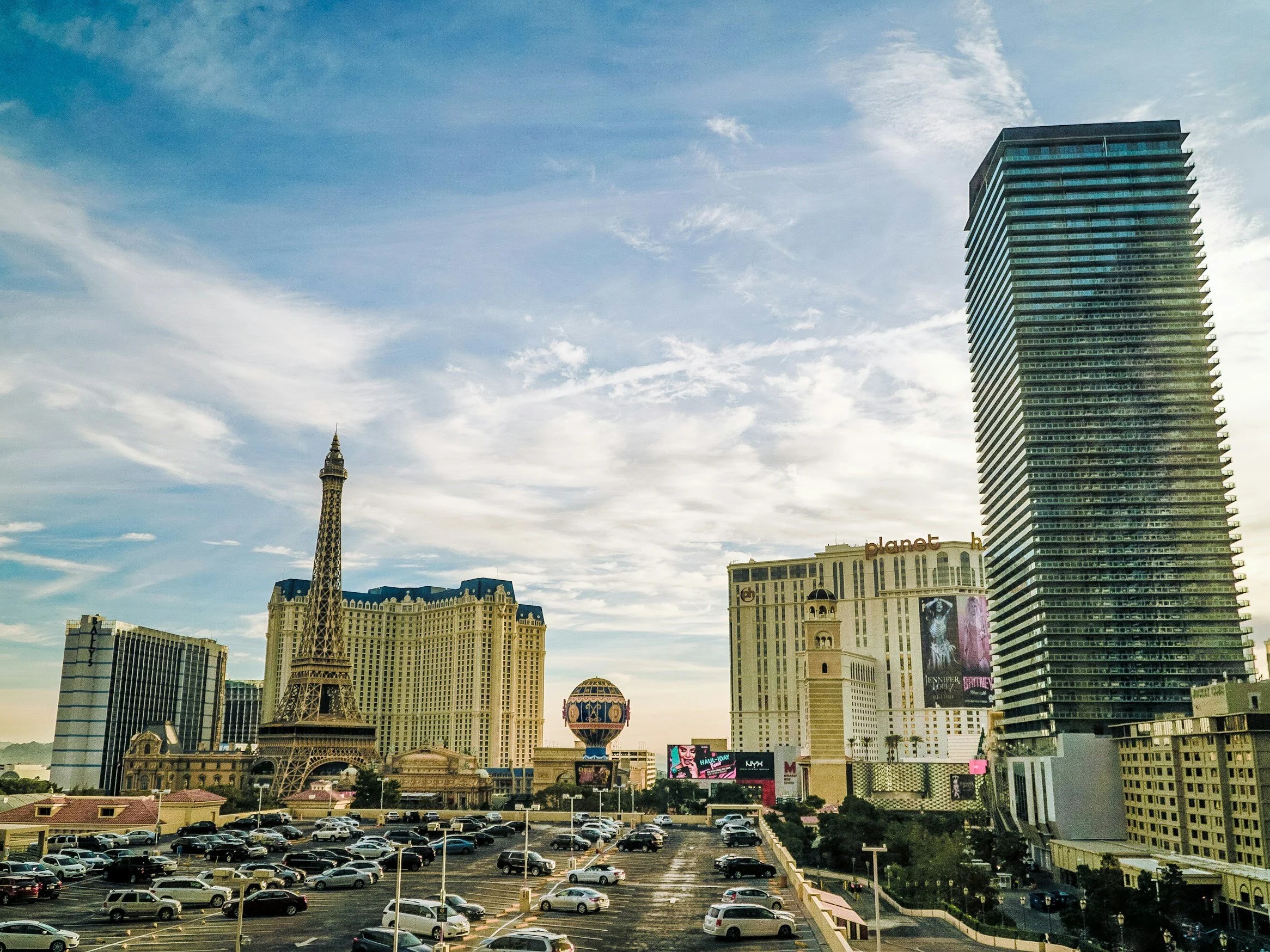 Vegas comes alive through every narrated moment and picture-perfect snapshot