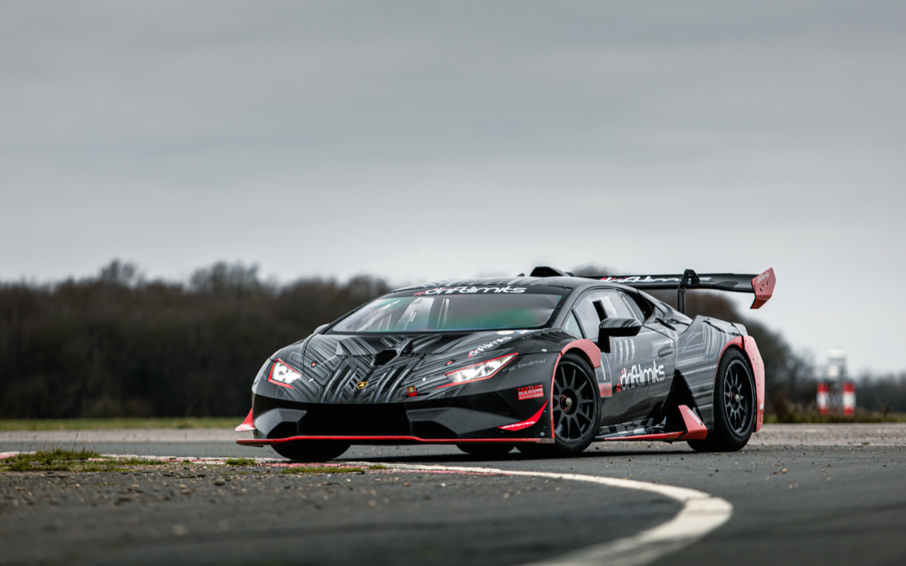 Lamborghini Huracan Super Trofeo Driving Experience in London
