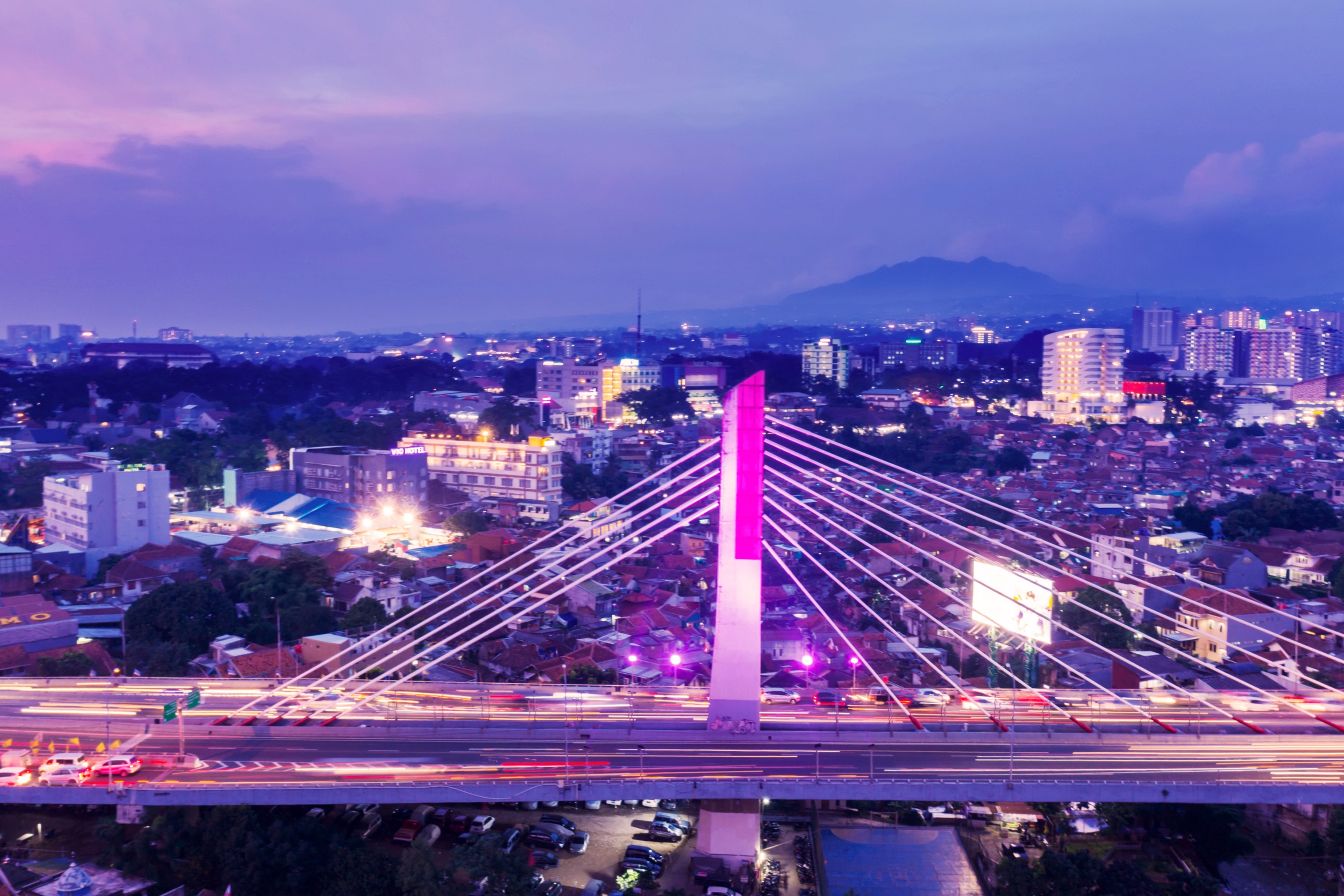 透過 Golden Bird 預訂優質私人包車服務,輕鬆探索萬隆及其周邊地區。立即透過 易遊網 預訂! 透過 Golden Bird 預訂優質私人包車服務,輕鬆探索萬隆及其周邊地區。立即透過 易遊網 預訂!