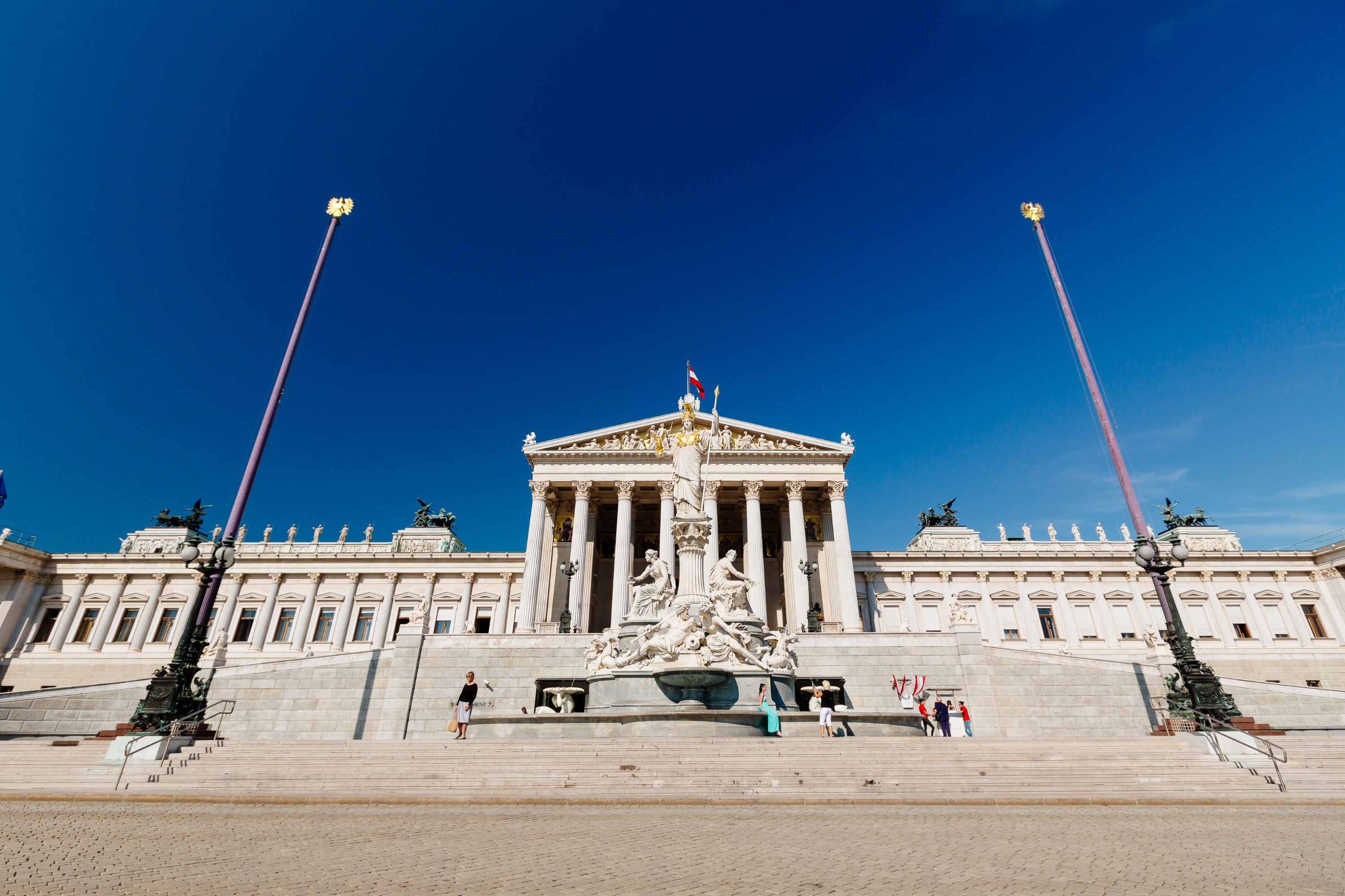 Vienna City Tour with Schoenbrunn Palace Skip-the-Line