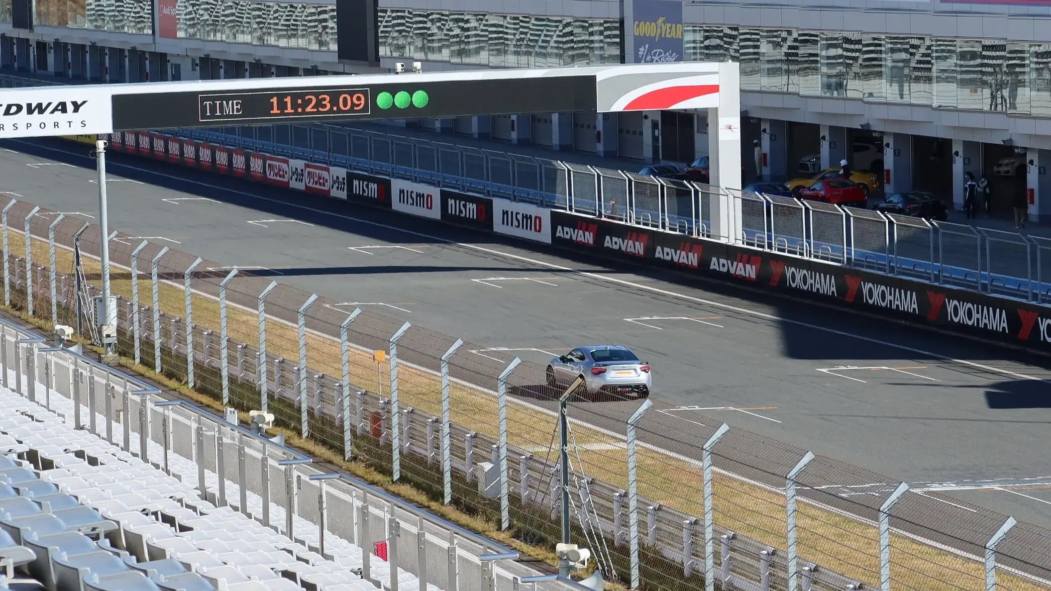Fuji Speedway Self Drive & Mt. Fuji Private Tour pickup on LEXUS LS