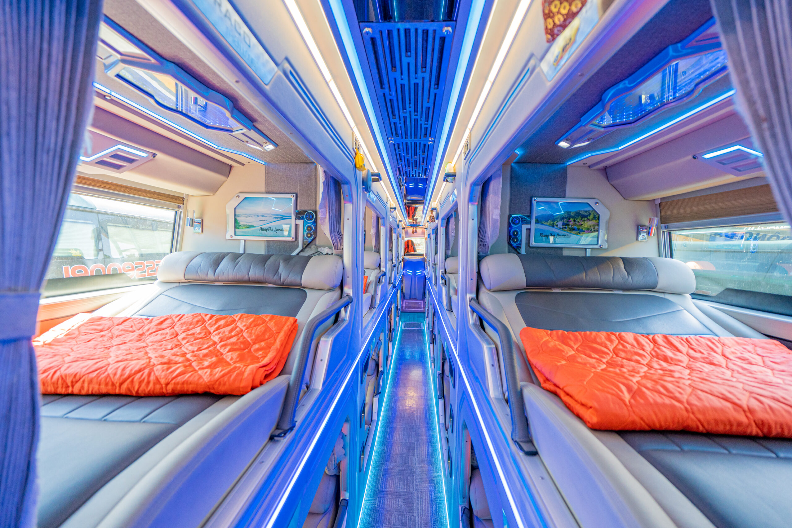 24艙臥鋪巴士