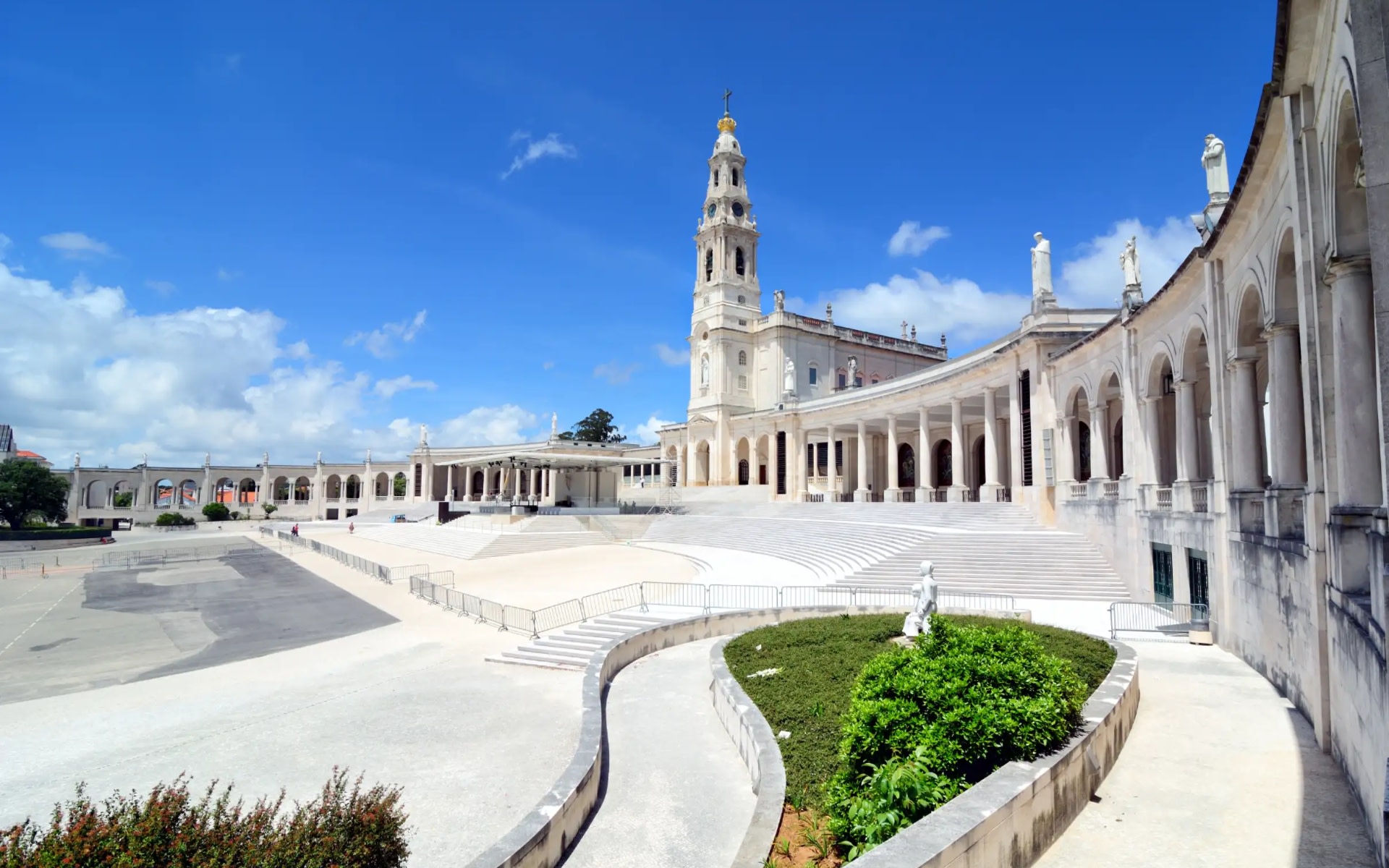 Fatima, Batalha, Nazare va Obidos shaxsiy kunlik sayohati