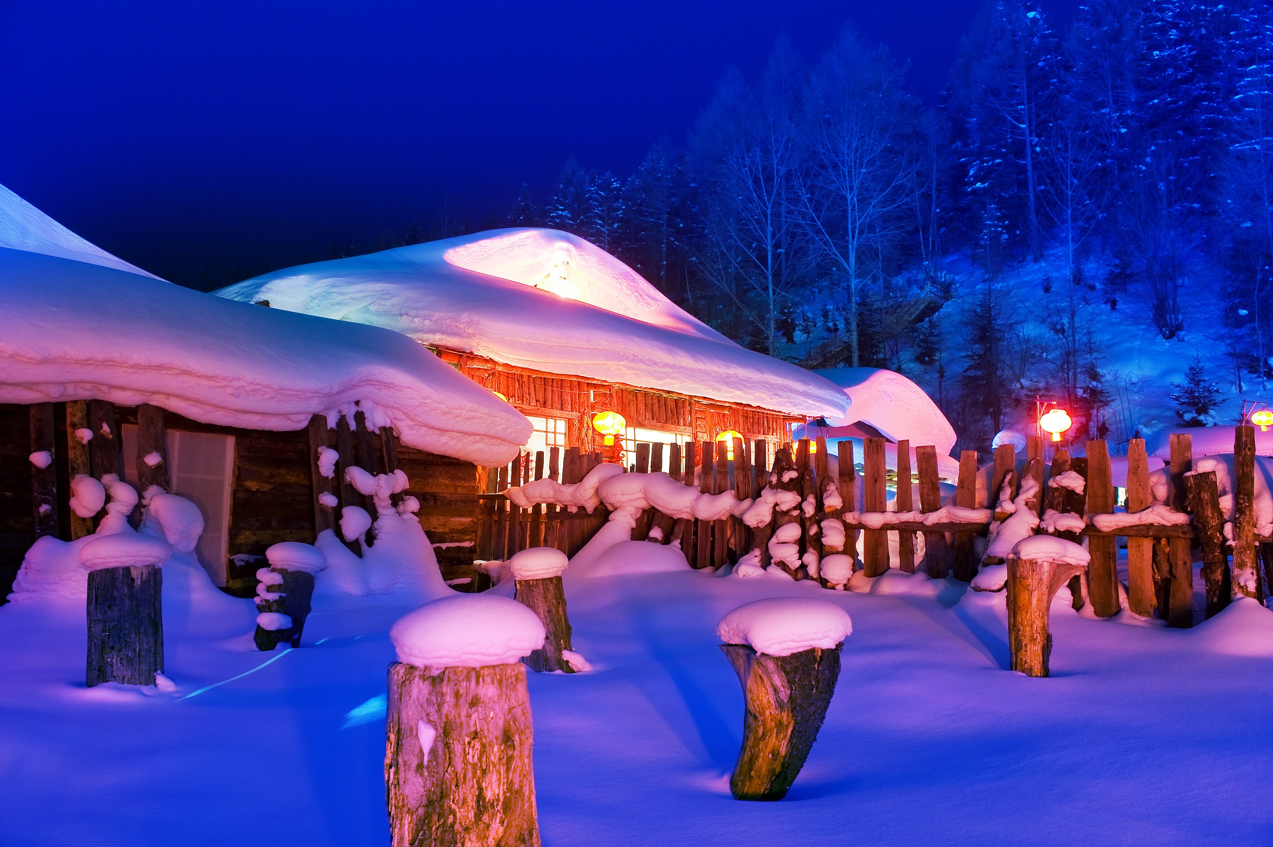 Harbin Yabuli & China Snow Town 2-Day Small Group Skiing Tour