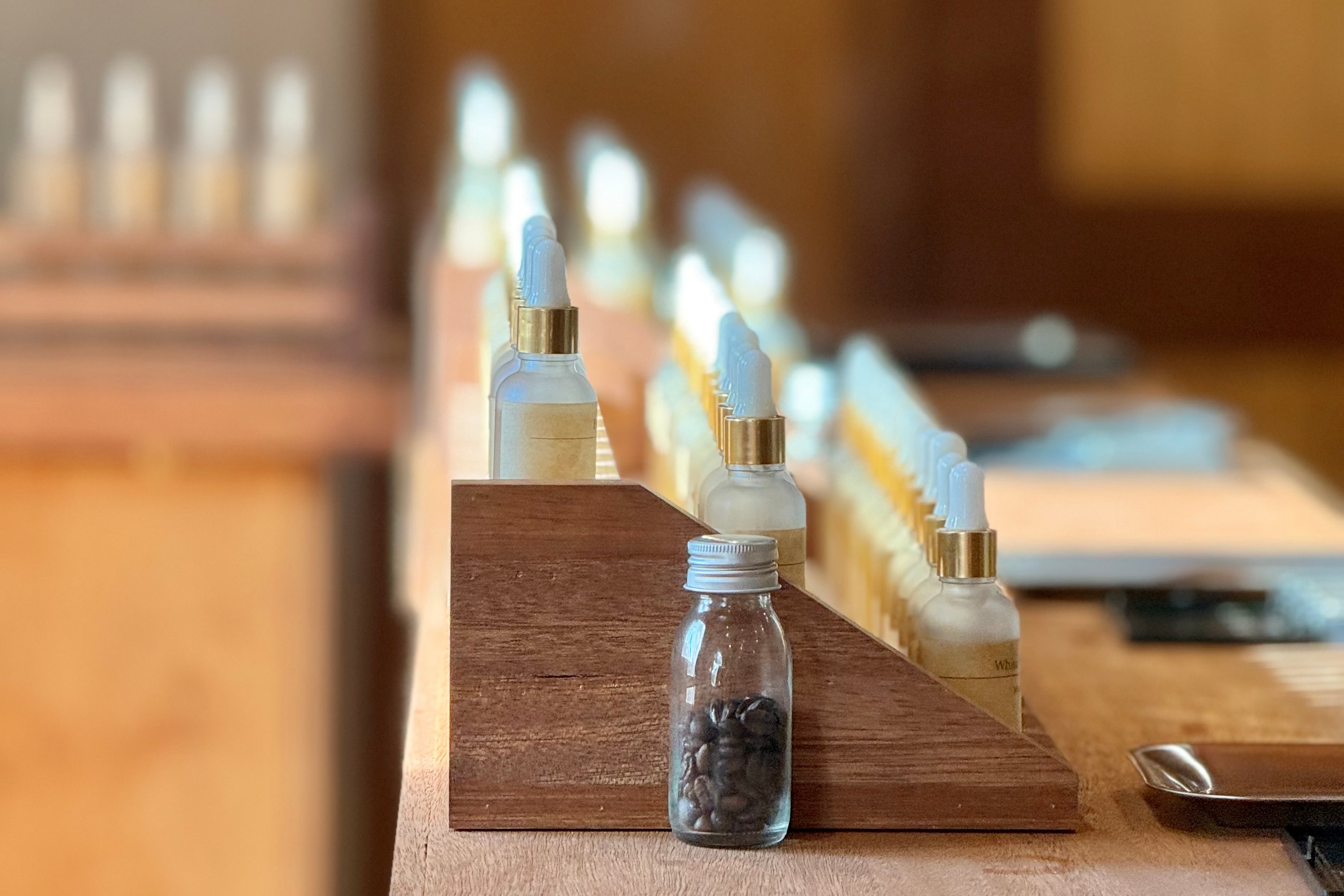 每季更新，您將能探索韓國獨有的限定香氛，帶來獨一無二的嗅覺體驗。
