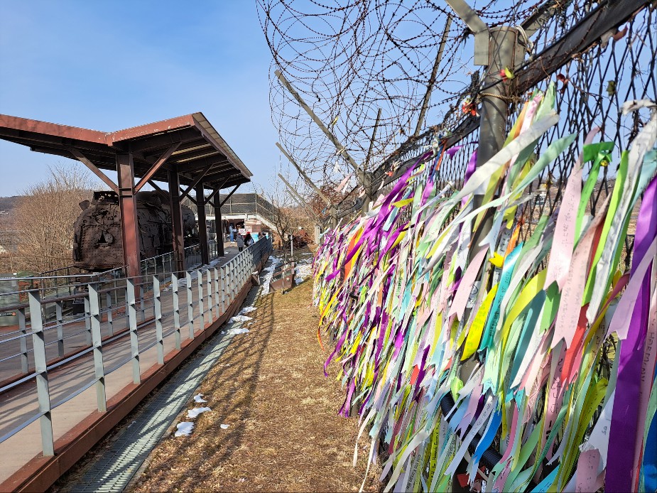 Ribbons people tied wishing peace.