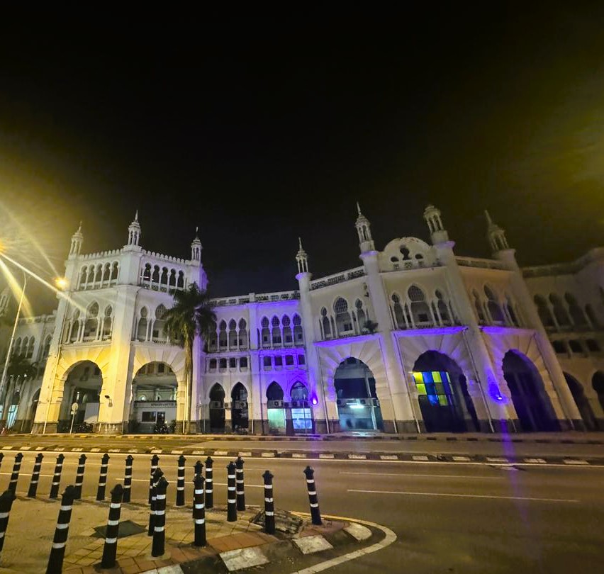 Kuala Lumpur City Lights and Batu Caves Night Tour