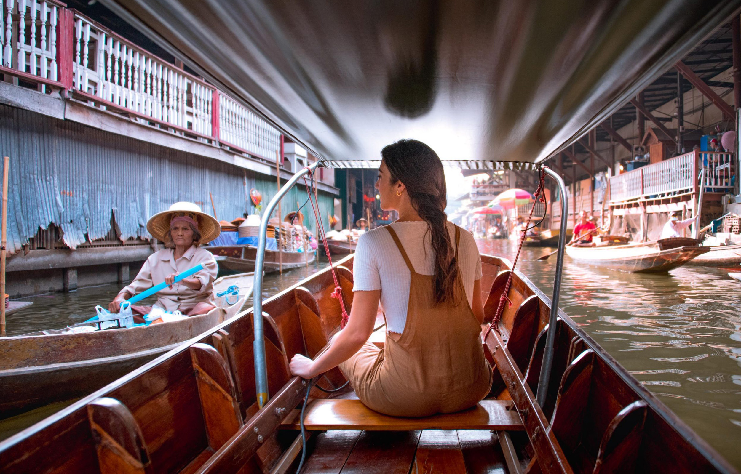 丹嫩莎朵水上市場 (Damnoen Saduak Floating Market)、美功鐵路 (Maeklong Railway) 私人遊以及其他
