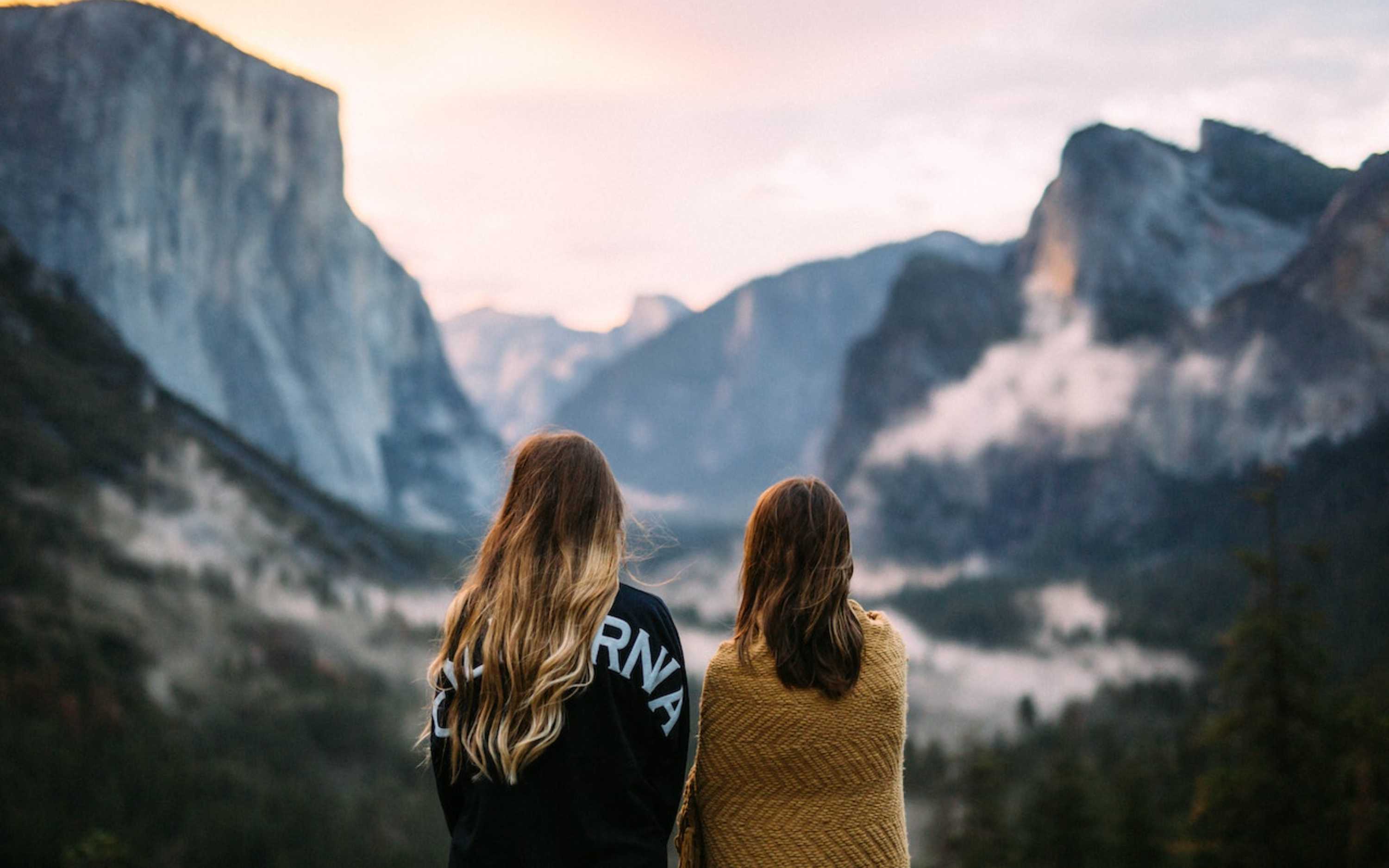 飽覽優勝美地國家公園的傳奇「隧道觀景點」,將酋長岩和半圓頂的壯麗景色盡收眼底。 飽覽優勝美地國家公園的傳奇「隧道觀景點」,將酋長岩和半圓頂的壯麗景色盡收眼底。