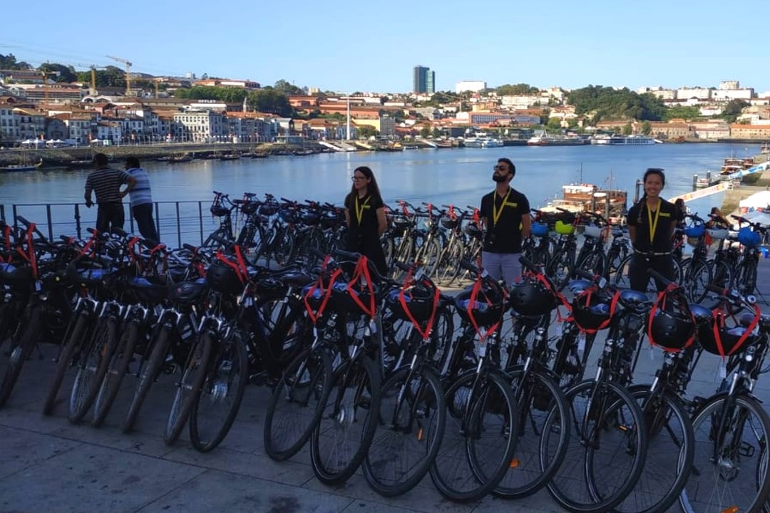 Porto Old Town and Riverside Bike Tour