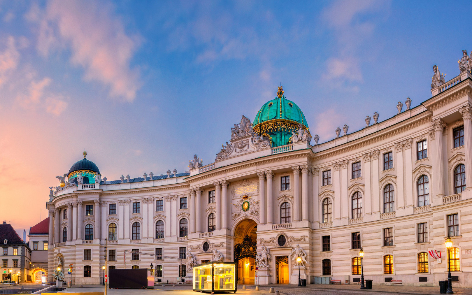 In-depth walking tour of Vienna's Old Town, Austria (free eSIM included)