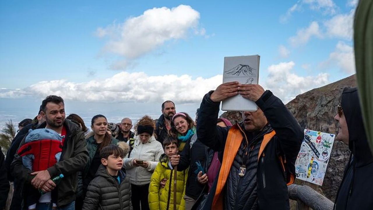 End your tour with unforgettable memories of Vesuvius and Pompeii