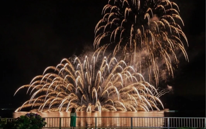 [Hokkaido] Lake Toya Fireworks Festival Day Tour | Noboribetsu ...