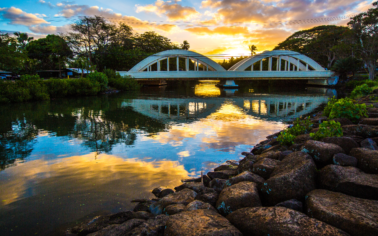 探索 Camp Erdman 營地熱情洋溢的入口,邀請賓客一同踏上親近大自然的冒險之旅,享受寧靜與美好。 探索 Camp Erdman 營地熱情洋溢的入口,邀請賓客一同踏上親近大自然的冒險之旅,享受寧靜與美好。