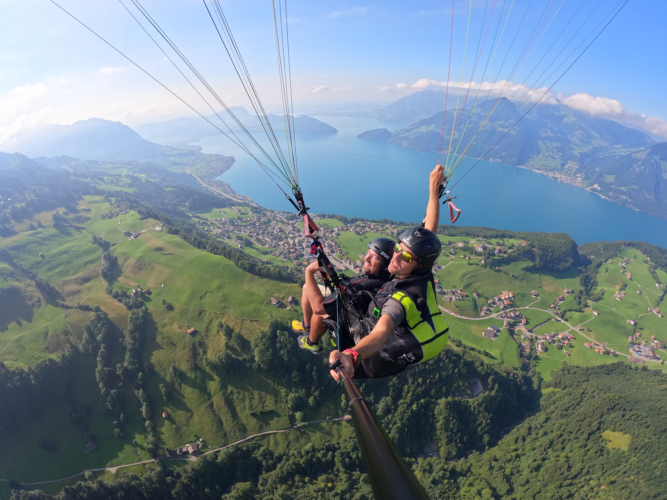 米倫 - 勞特布魯嫩雙人滑翔傘飛行 (Paragliding Tandem Flight Mürren - Lauterbrunnen)