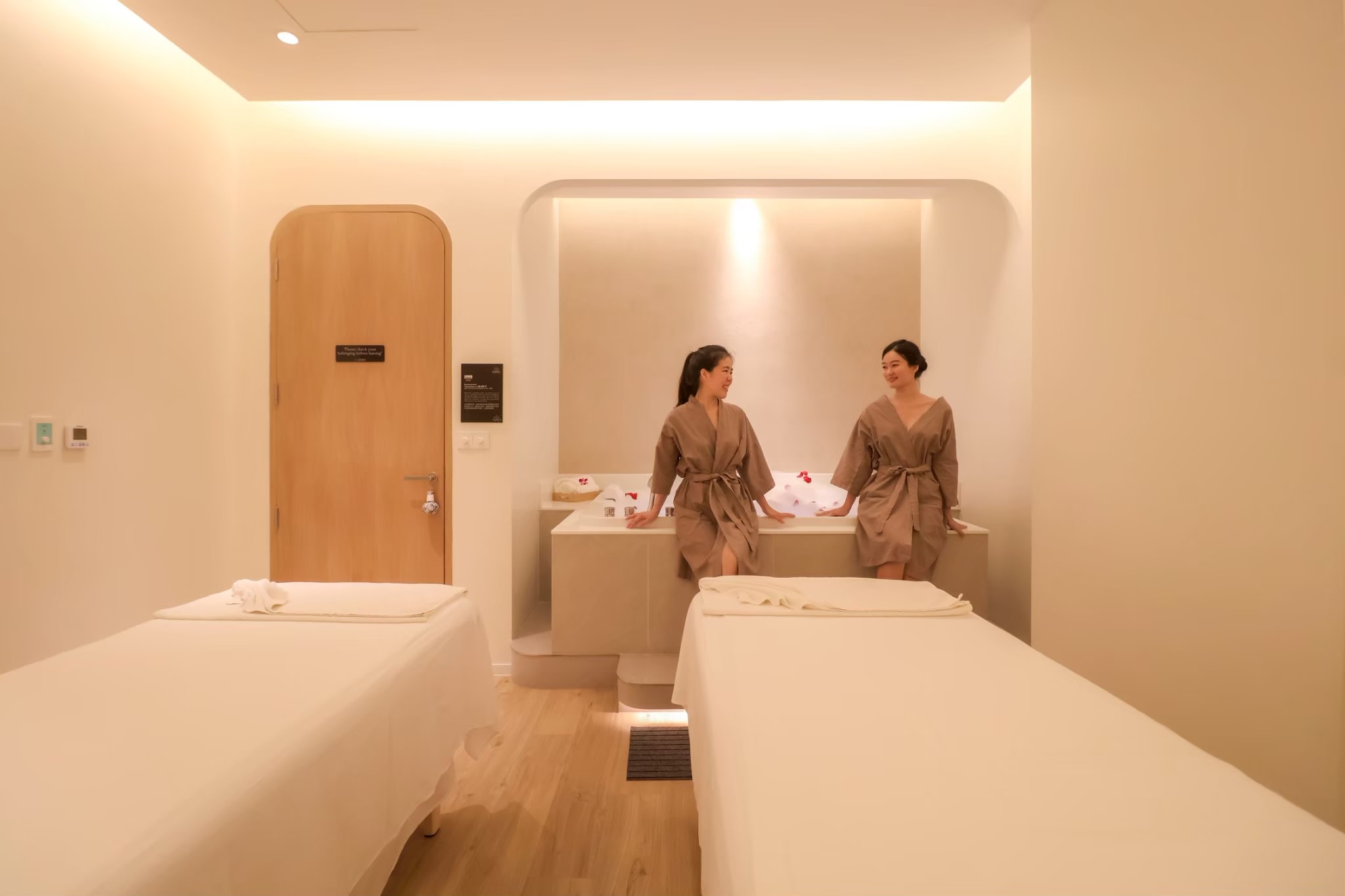 Makkha Health and Spa at Ploenchit Experience in Bangkok