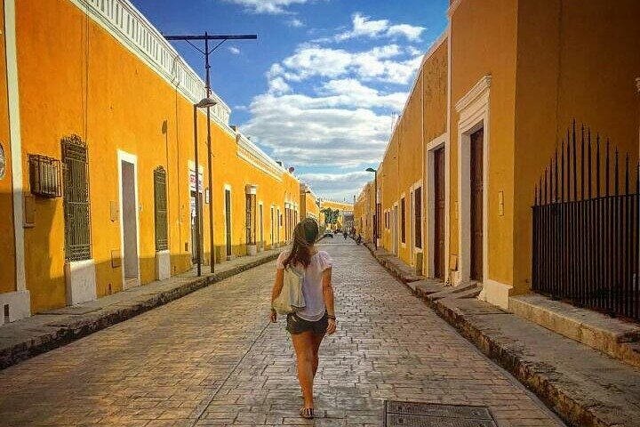 Chichen Itza, Izamal & Cenote with lunch