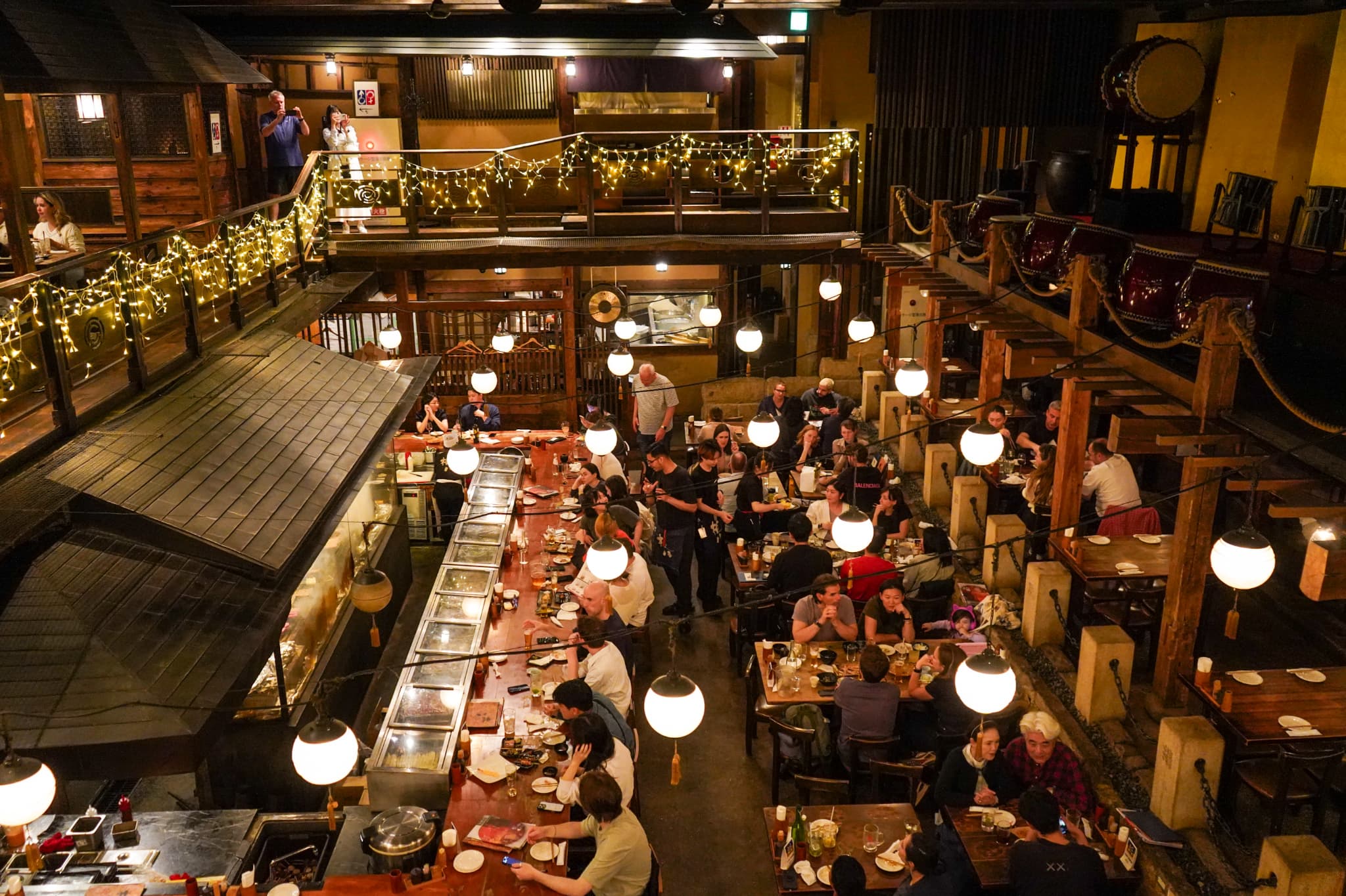 Only in Tokyo Nishi-Azabu Izakaya and Crazy Viral Staff Dance Bar