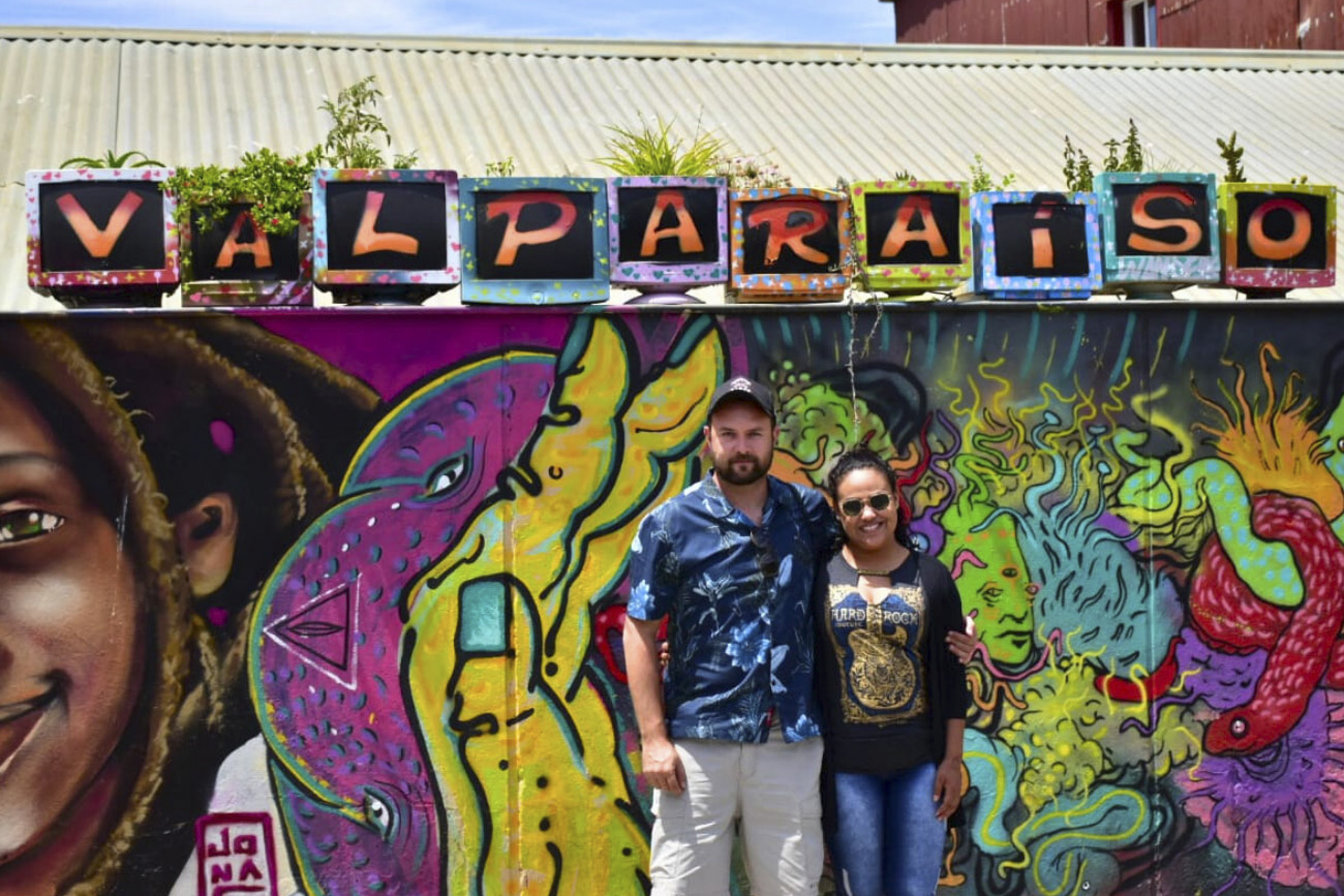 From Santiago: Vineyard, Valparaíso, Neruda Museum and Viña del Mar 