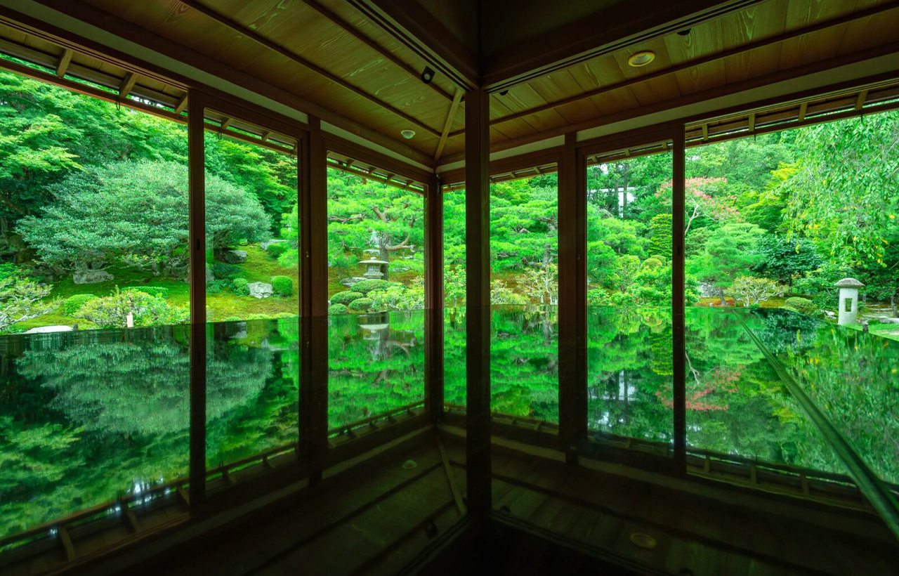 Lake Biwa Observatory, Shirahige Shrine, and Mangetsu-ji Temple Floating Temple Day Trip