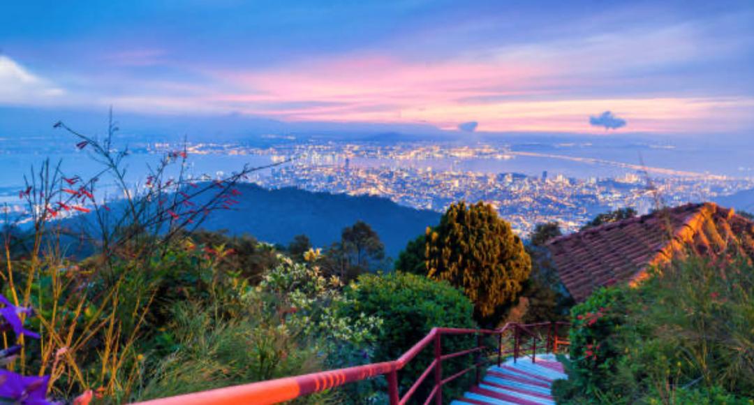 檳城升旗山 & 當地早市：日出晨間遊