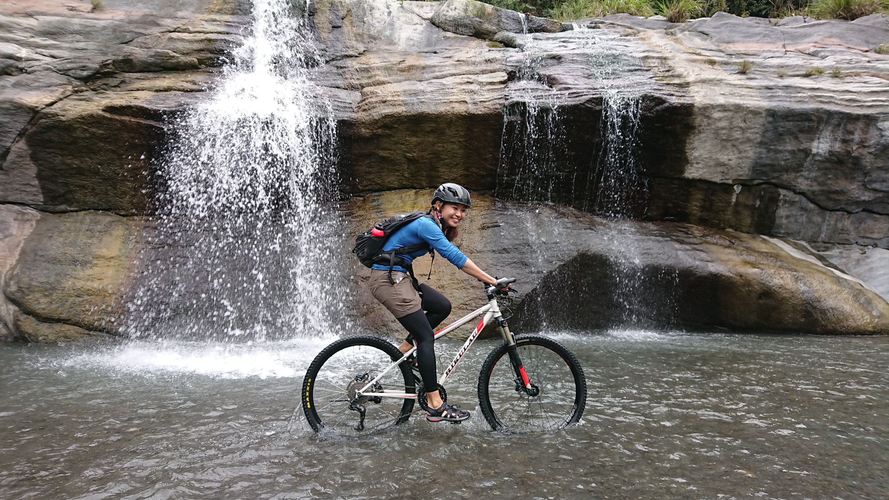 Nantou: Wujie Canyon Secret Camping (Bicycle River Tracing/Slate BBQ)