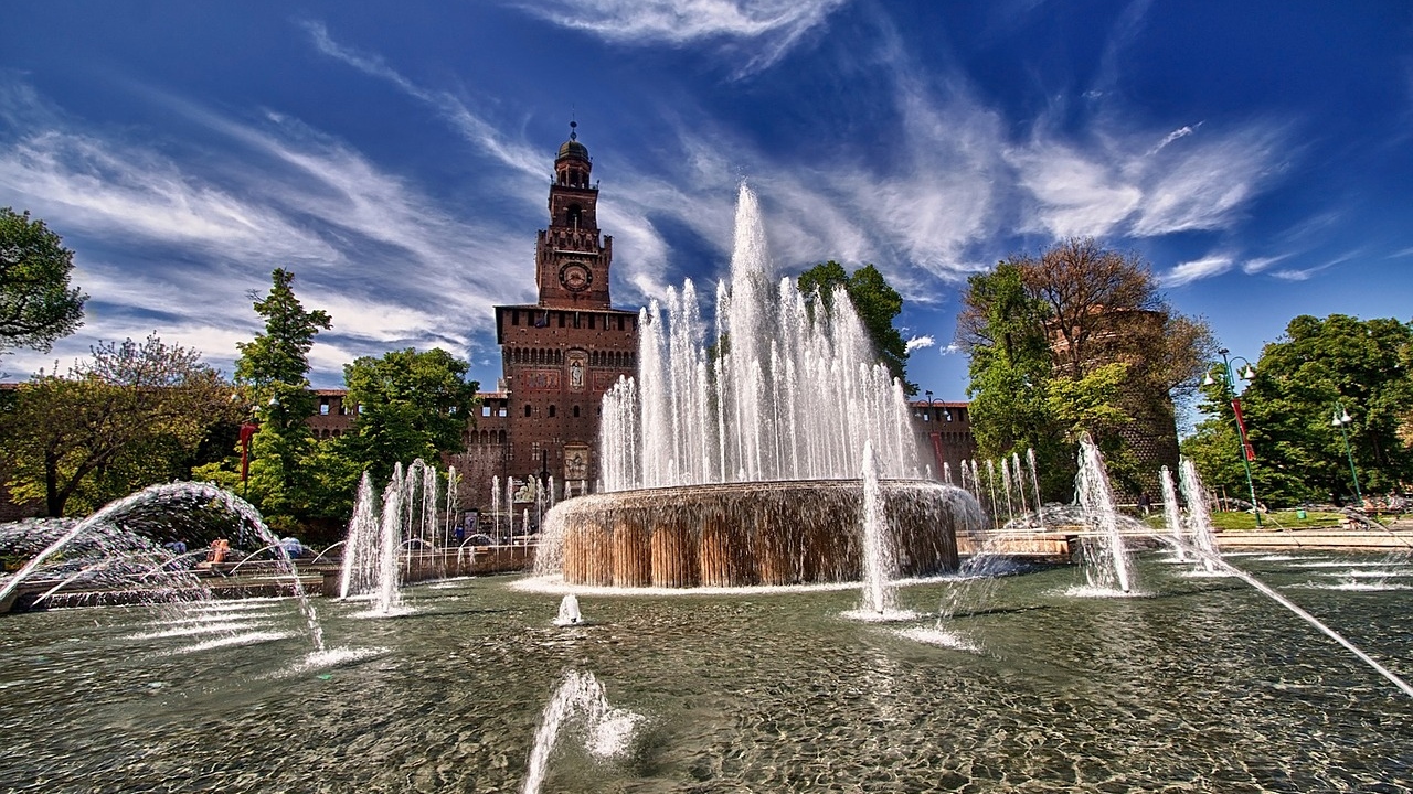 在米開朗基羅的隆達尼尼聖殤像前,於斯福爾扎城堡享受寧靜時刻 在米開朗基羅的隆達尼尼聖殤像前,於斯福爾扎城堡享受寧靜時刻