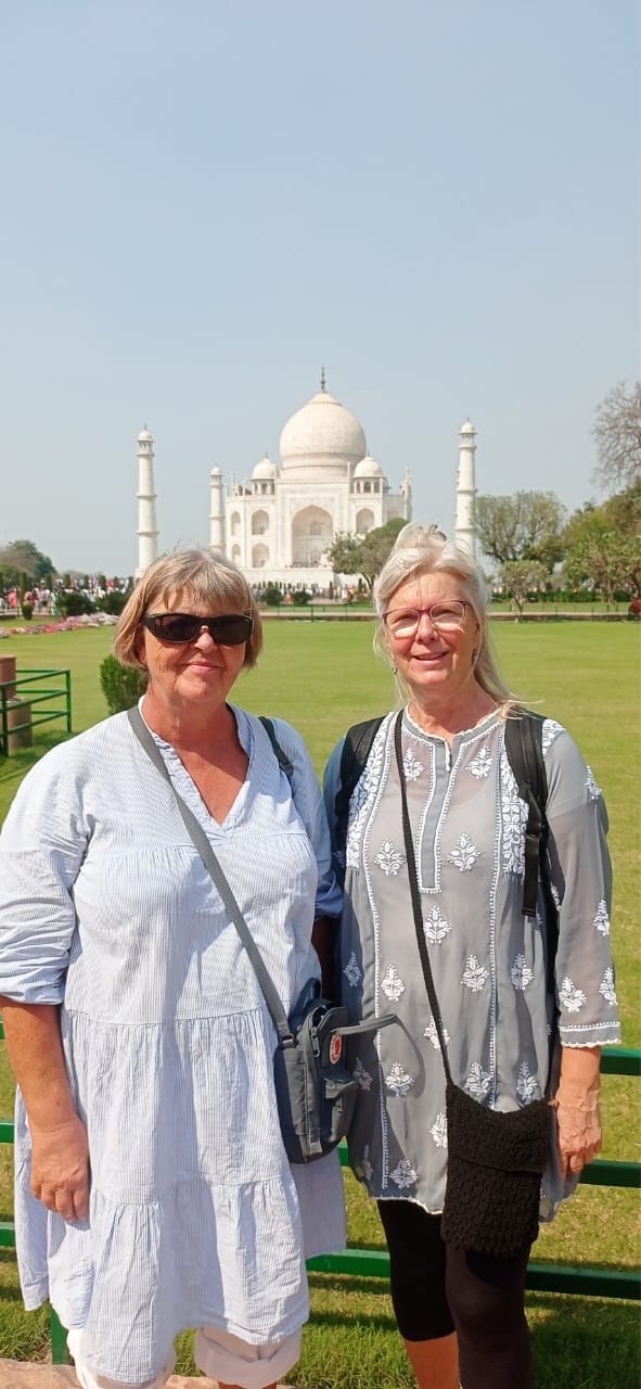 泰姬瑪哈陵 (Taj Mahal) 與阿格拉 (Agra) 之旅（德里 (Delhi) 出發），含午餐和門票選項