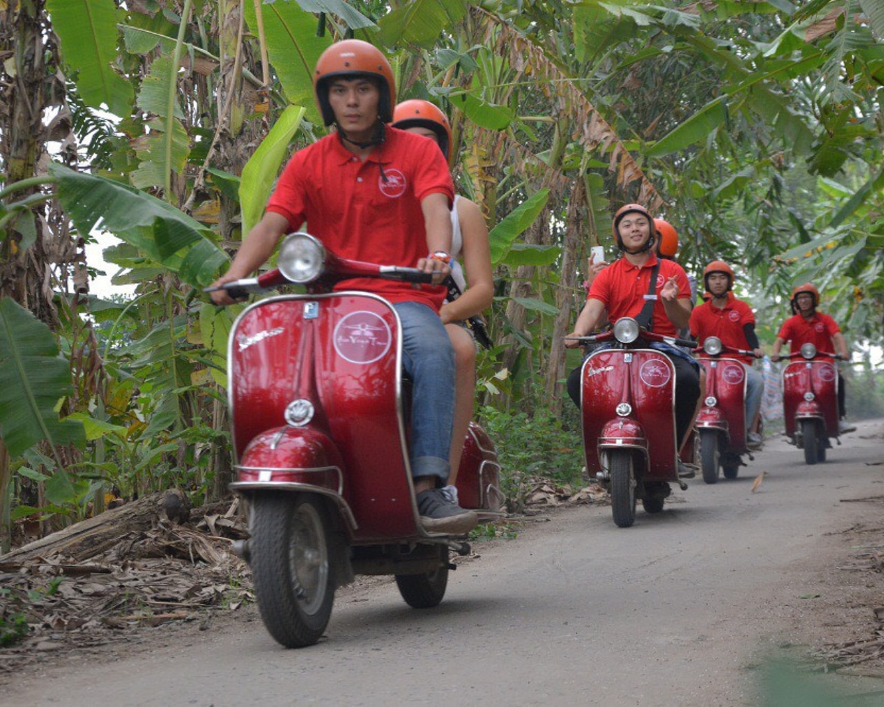 Half-day Hanoi Vintage Vespa City Tour