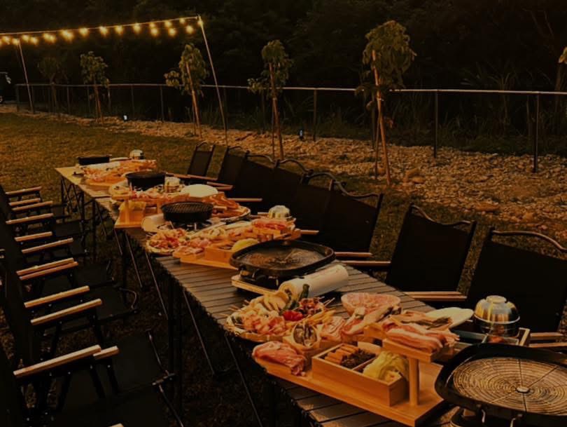 新竹: 百崴露營區 - 一泊三食懶人露營 / 豪華露營區