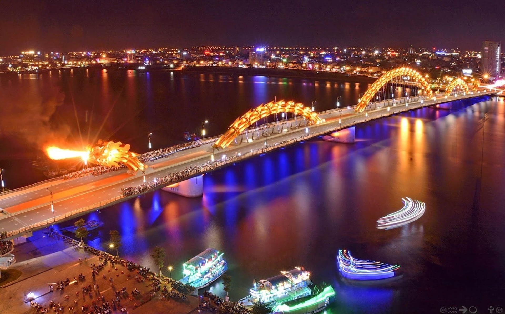 Han River Night Cruises By Tau Rong Song Han