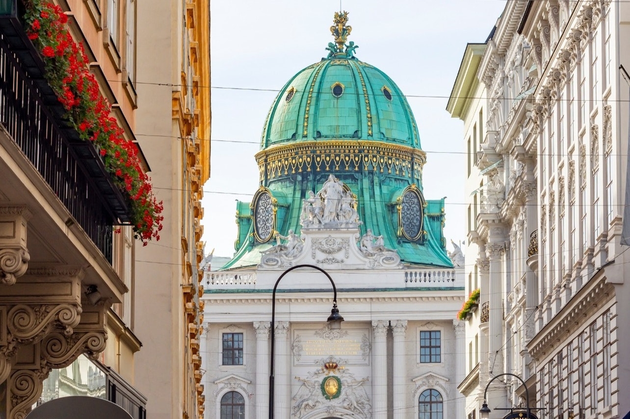 維也納茜茜公主博物館 & 霍夫堡宮 & 花園徒步之旅