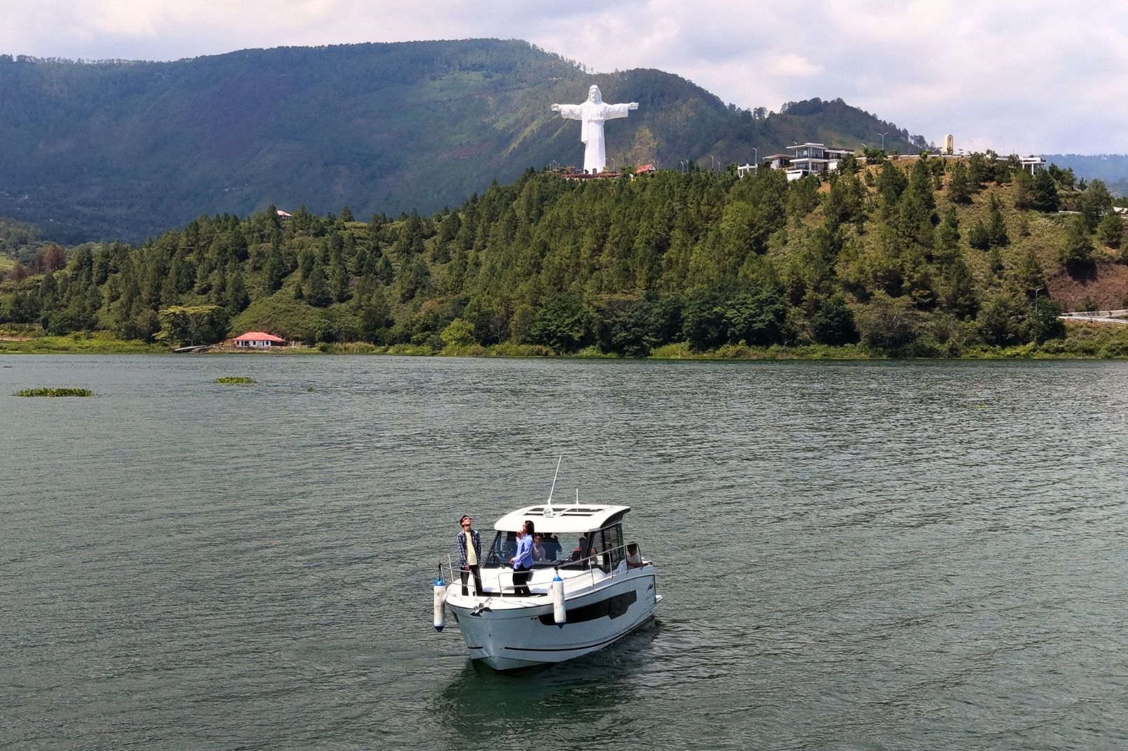 Private Lake Toba Samosir Yacht Tour by Salaya Yacht