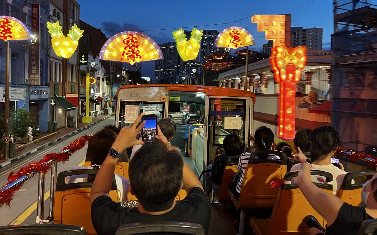 FunVee™ Chinatown Light-Up Tour