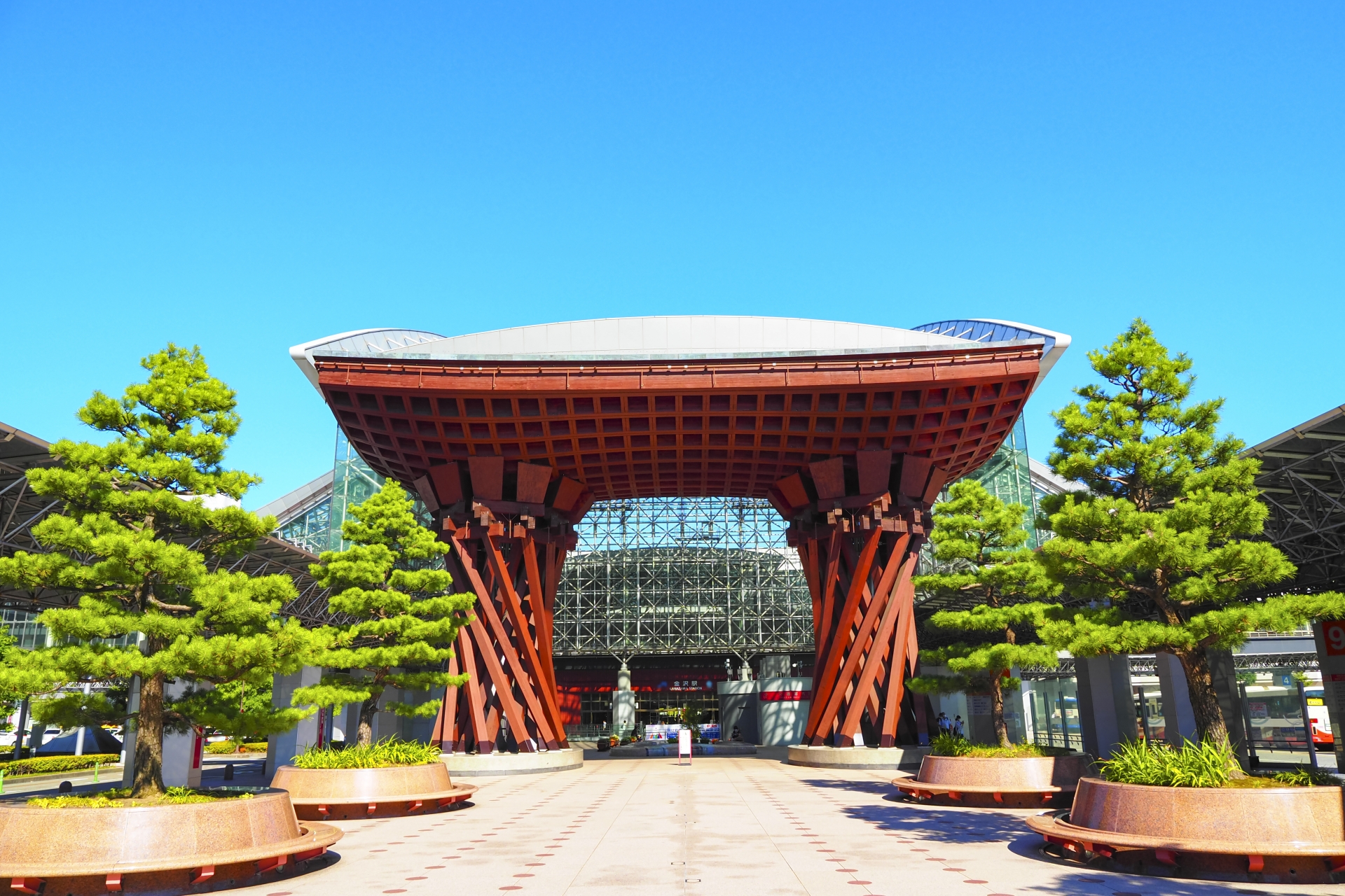 世界遺產白川鄉 & 傳統之鄉飛驒高山 & 兼六園2日遊