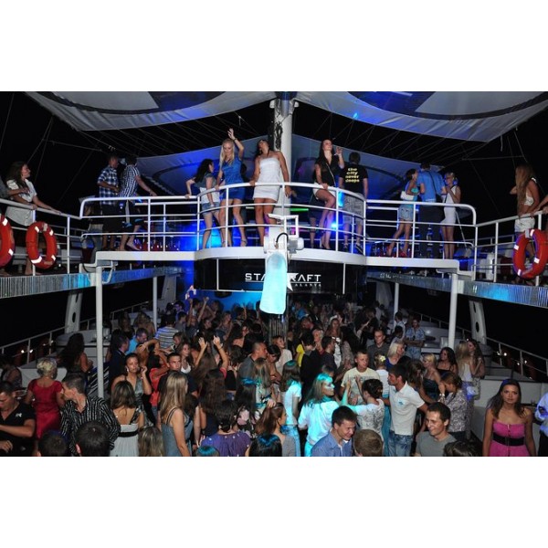  Alanya Night Disco on the Luxury Yacht Starcraft