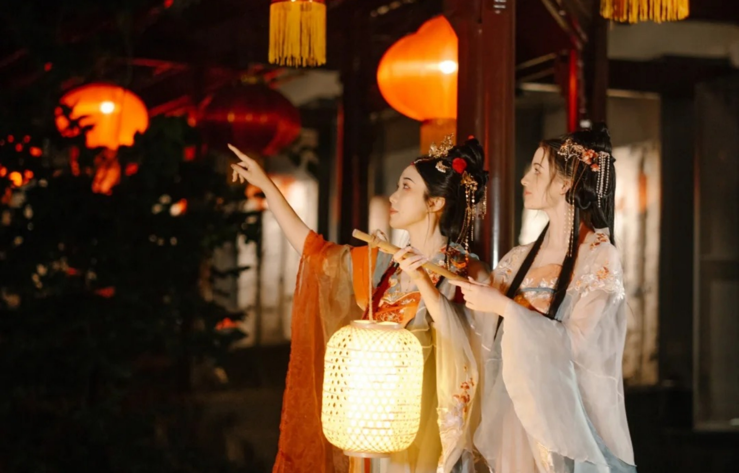 Chengdu Hanfu Makeup and Photography Travel Experience