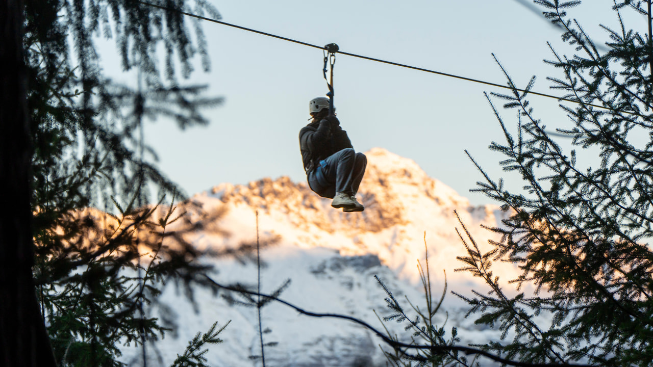皇后鎮叢林飛索體驗（Ziptrek 提供）