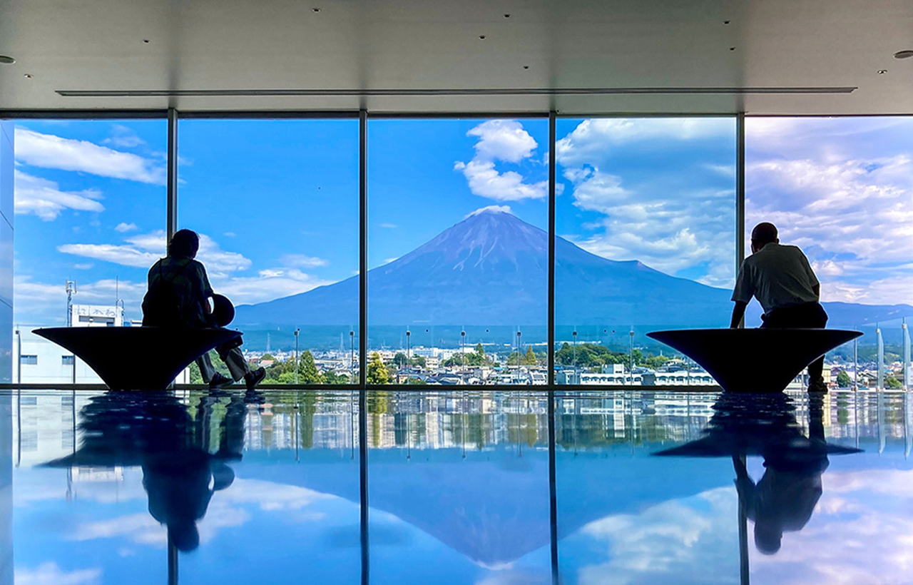 The Mount Fuji World Heritage Centre will take you to deeply interpret the soul of Mount Fuji from the dimensions of culture and nature.