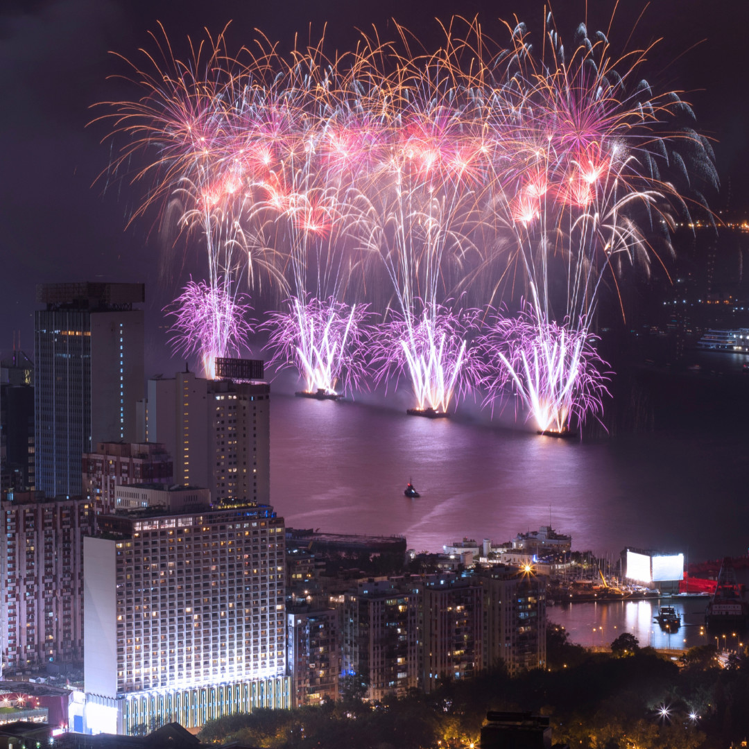 Fireworks Party at Rooftop Garden | The Park Lane Hong Kong