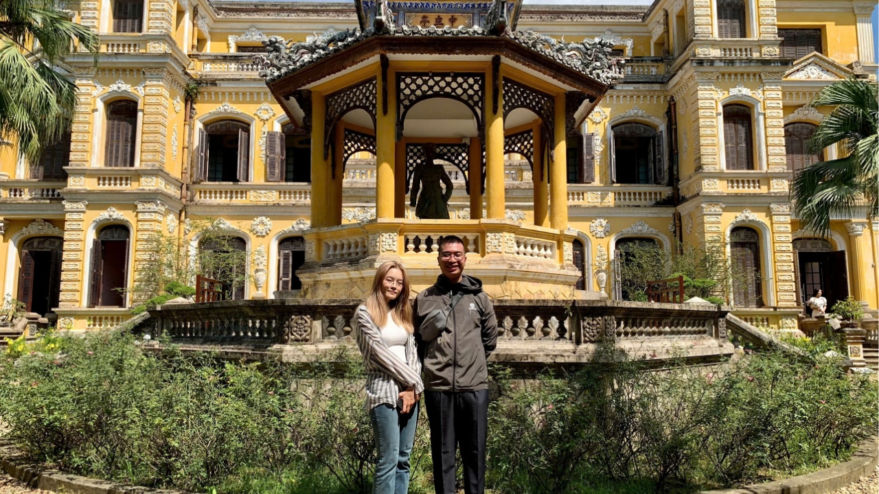 HUE CITY SIGHTSEEING AND FOOD TOUR BY MOTORBIKE