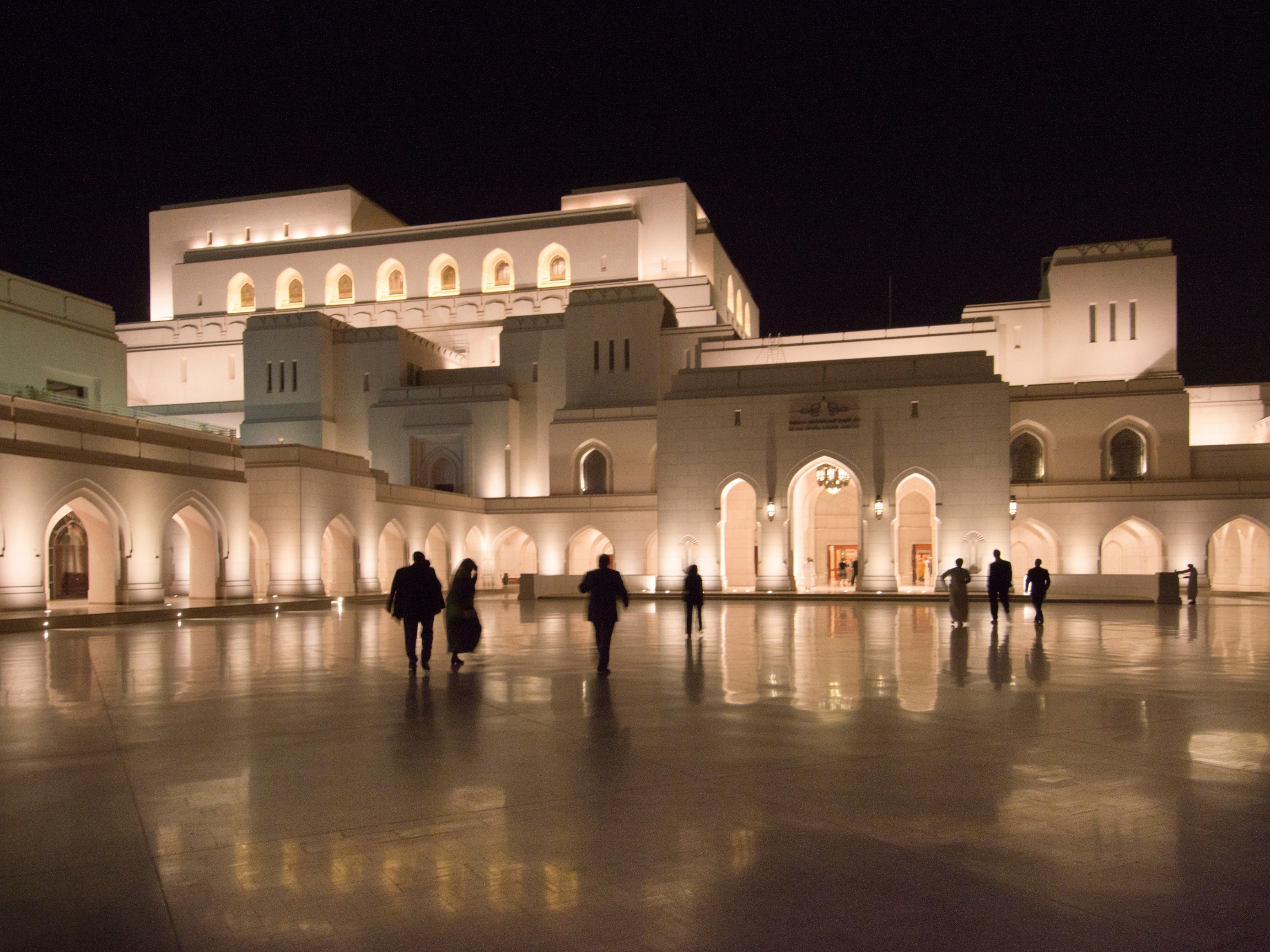 Muscat By Night Family City Tour