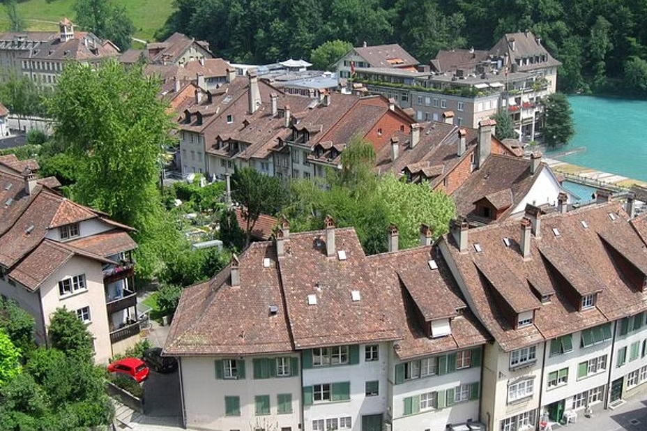 Scavenger Hunt and Walking Trip in Bern