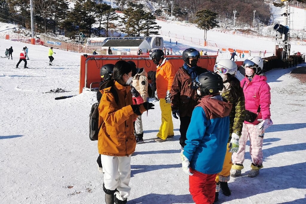 龍平滑雪場一日遊（首爾出發）