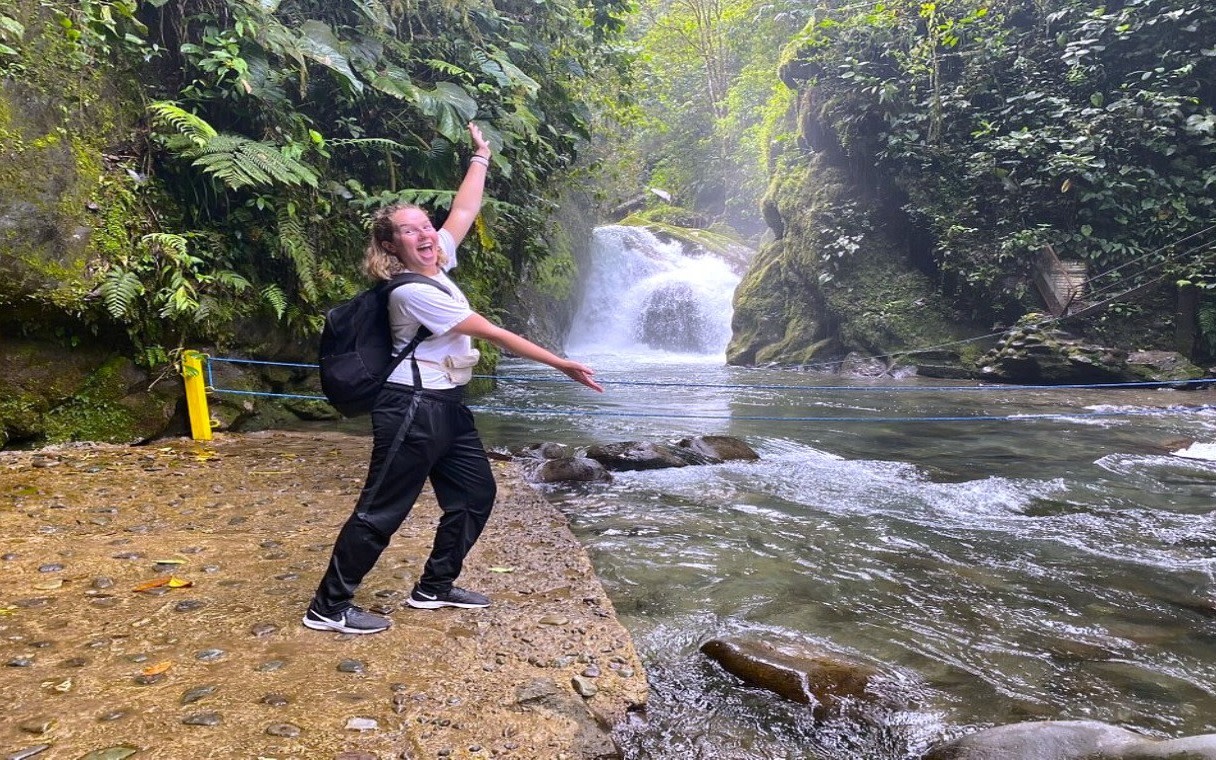 Mindo Cloud Forest & Mariposas de Mindo Butterfly Garden One-day Nature & Waterfall Tour