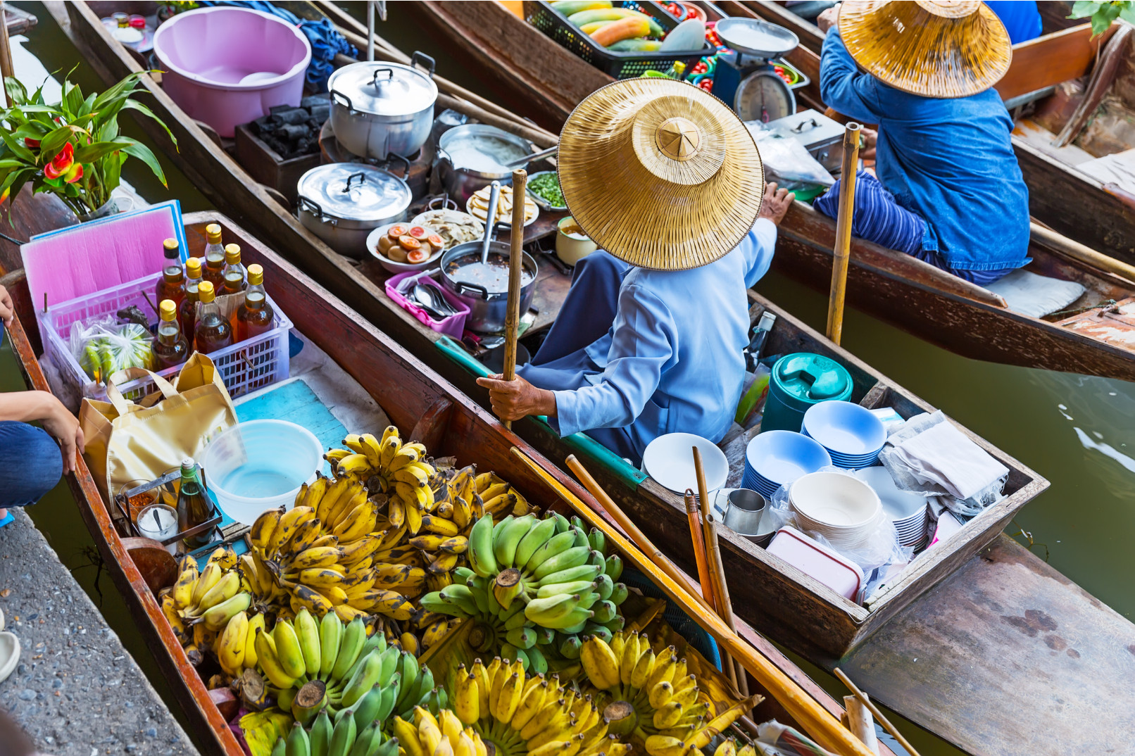 damnoen saduak floating market maeklong railway market
