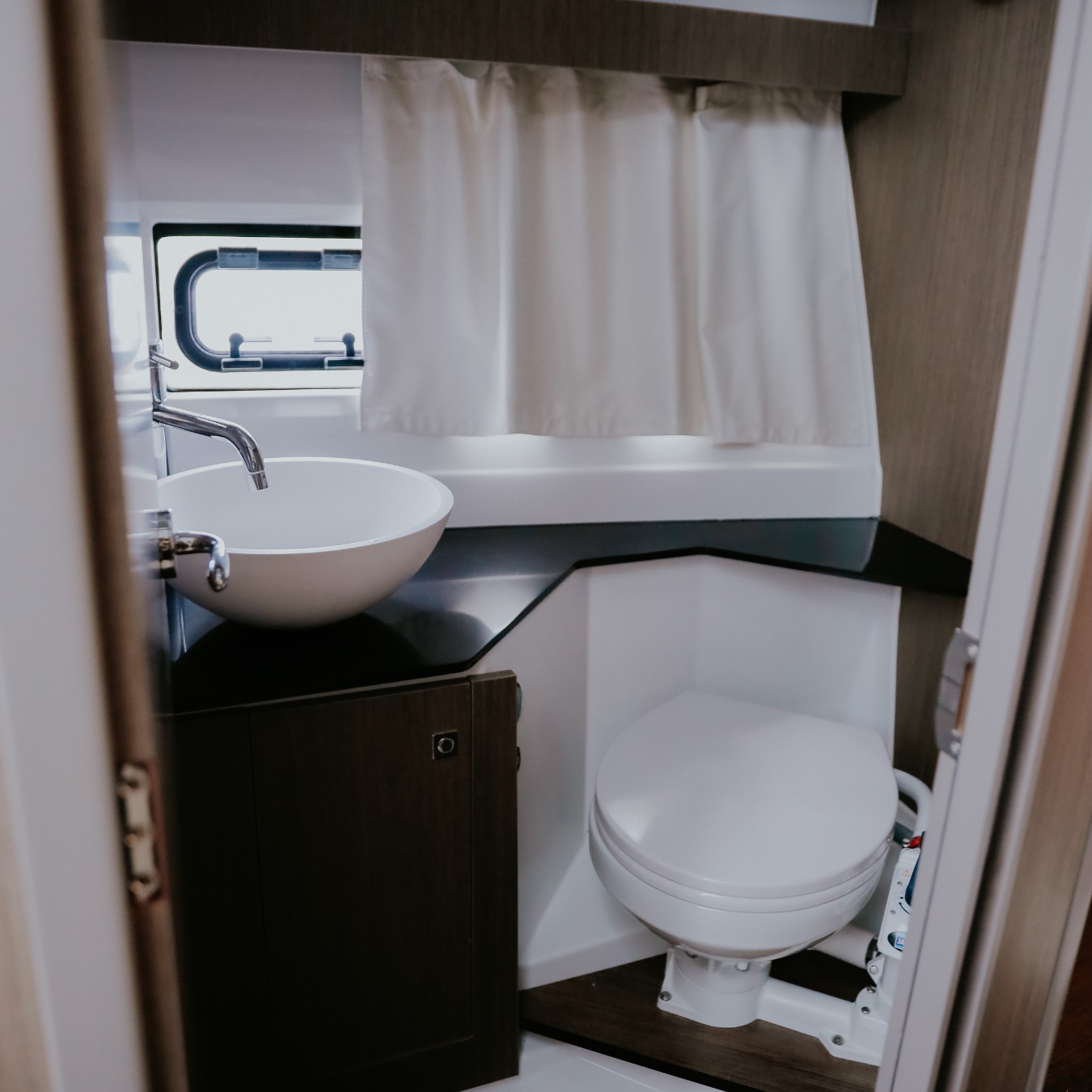 配有現代化設施的私人衛浴，提供極致舒適的享受