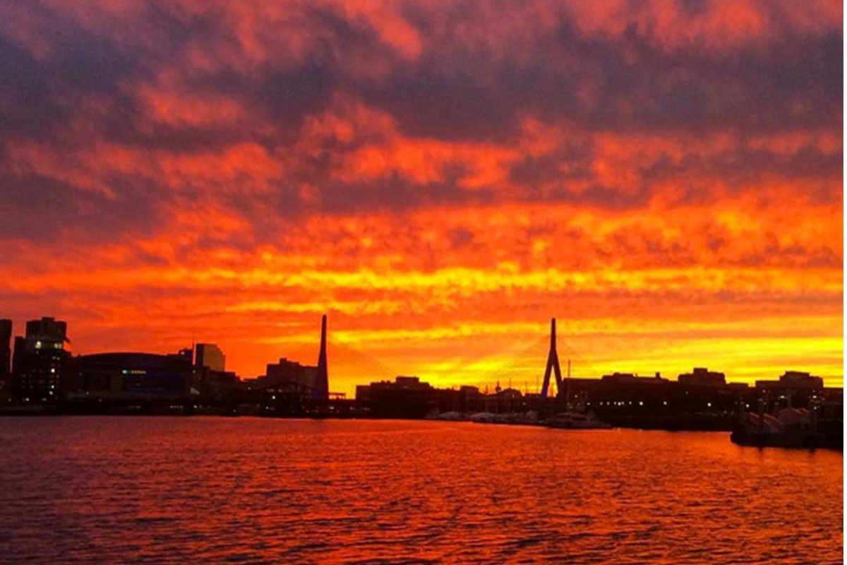 Sunset Skyline Cruise with Commentary in Boston